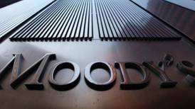 Moody's mantiene la calificación de El Salvador en 'Caa3' pero mejora la perspectiva a estable