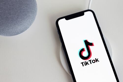 Artistas de Universal Group regresan a TikTok tras acuerdo con plataforma
