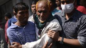 Bangladesh: centro comercial incendiado no tenía salidas de emergencia; hay 46 muertos