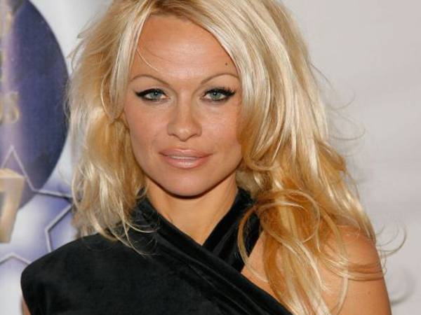 Pamela Anderson revela la propuesta de Sylvester Stallone para que fuera su ‘No. 1 niña’